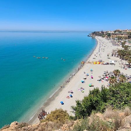 ApartamentosLatin Burriana Playa Nerja Bagian luar foto