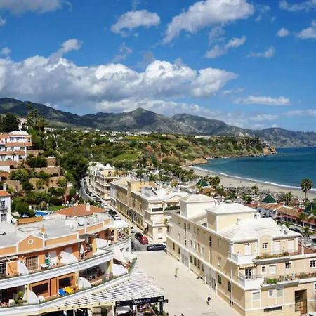 ApartamentosLatin Burriana Playa Nerja Bagian luar foto