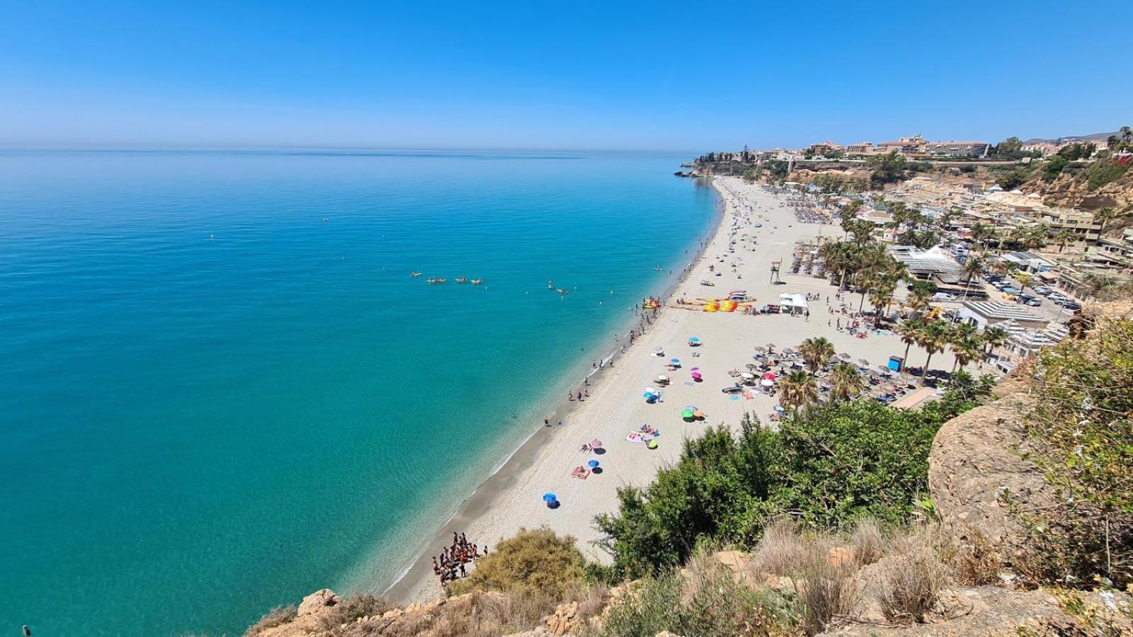 ApartamentosLatin Burriana Playa Nerja Bagian luar foto